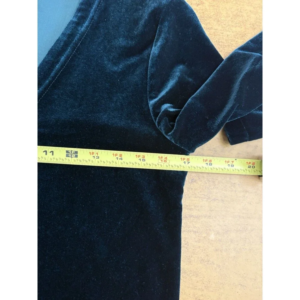 Only In L.A. La Forest Green‎ Velvet Cropped Cardigan Size Medium Vintage